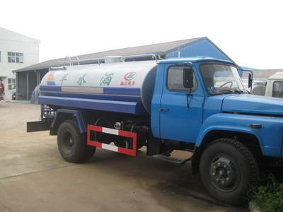 讓城市更清潔 高品質(zhì)16噸灑水車和25噸運水車一站式訂購服務(wù)（聯(lián)系熱線 15172780977）